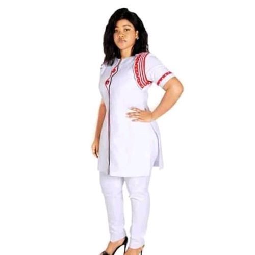 Tunique Femme De Couleur Blanche