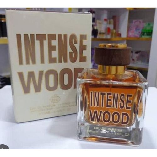 Intense WOOD eau de parfum intense homme bonne teneur et bon sillage