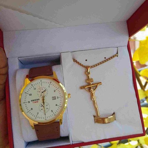 Box cadeau homme composé de chaîne Doré 60cm ,Montre marron et bague jésus En Acier Inoxydable pendentif croix de jesus, crucifix, bijoux religieux idéal cadeau pour saint valentin , anniversaire, mariage