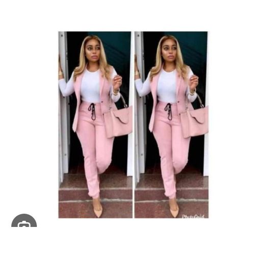 1 Complet: Pantalon et Haut