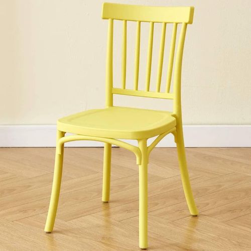 Chaise de Salle à Manger Rio – L'éclat du design scandinave et le confort au quotidien