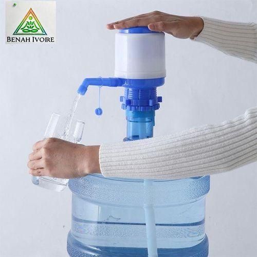 Pompe eau manuel capacité plus de 20Litre