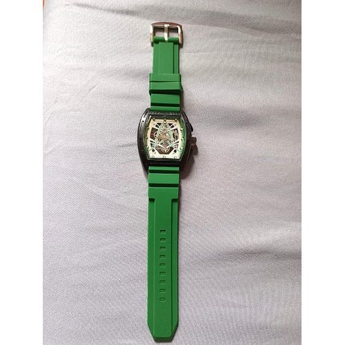 Montre cadran squelette