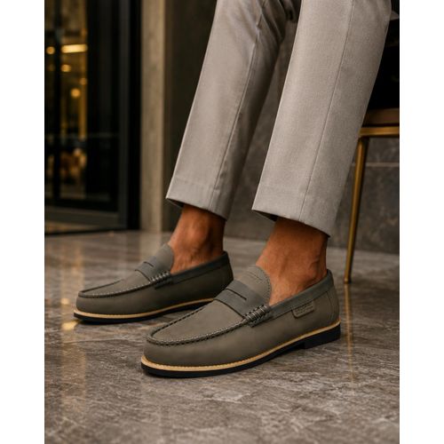 Mocassins Homme en Cuir – Élégance Premium et Robustesse Durable