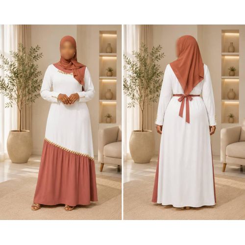 Robe longue blanche et marron avec détails dorés