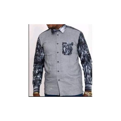 Belle chemise grise à manches longues