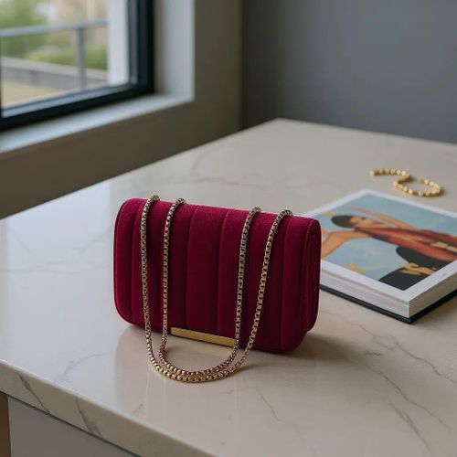 Pochette Velours - Sac à bandoulière pour femme - Dimension 23cm - Couleur Rouge