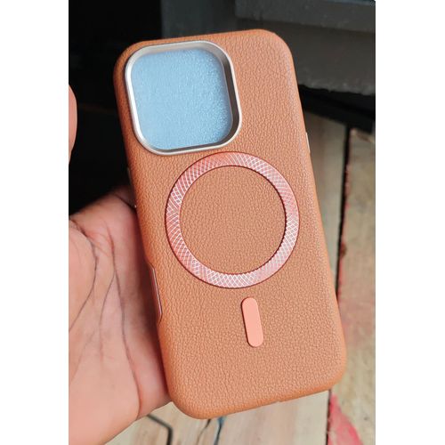 Coque iphone 16 pro doré ble