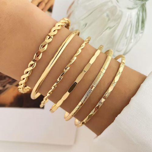Vente de liquidation Lot de 6 bracelets rigides dorés superposables, design tendance infini et texturé pour femme