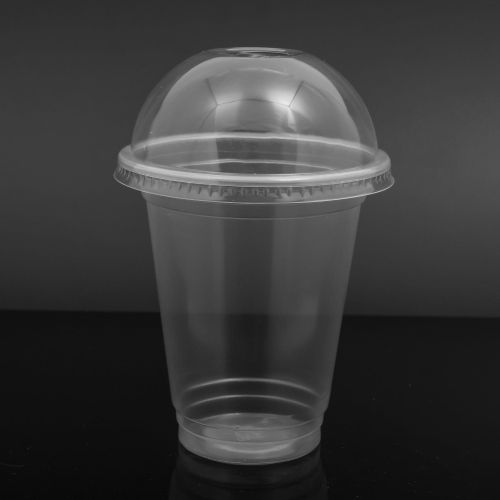 Lot de 100 Gobelet Plastique Transparent avec Couvercle Dôme – ideal pour Boissons Froides, Desserts, Smoothie et Milkshake – fête et anniversaire..