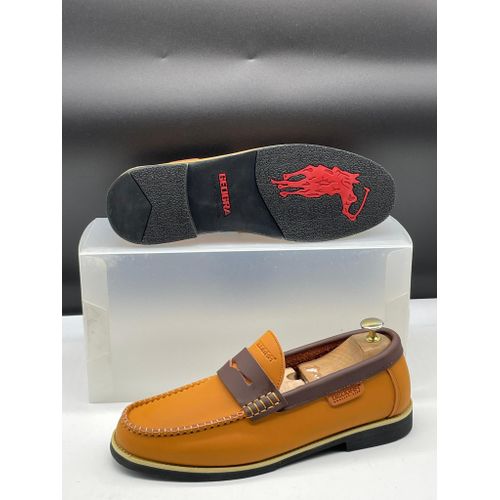 Mocassins Homme en Cuir Véritable – L’Élégance Authentique au Quotidien
