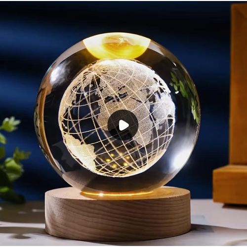 Sphère de cristal 3D représentant la Terre – Orbe décoratif en verre Ciel étoilé cosmique – Cadeau sur le thème de l'espace, sculpture sphérique, objet décoratif en cristal