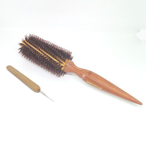 Peigne Brosse À Brushing + Cadeau Offert