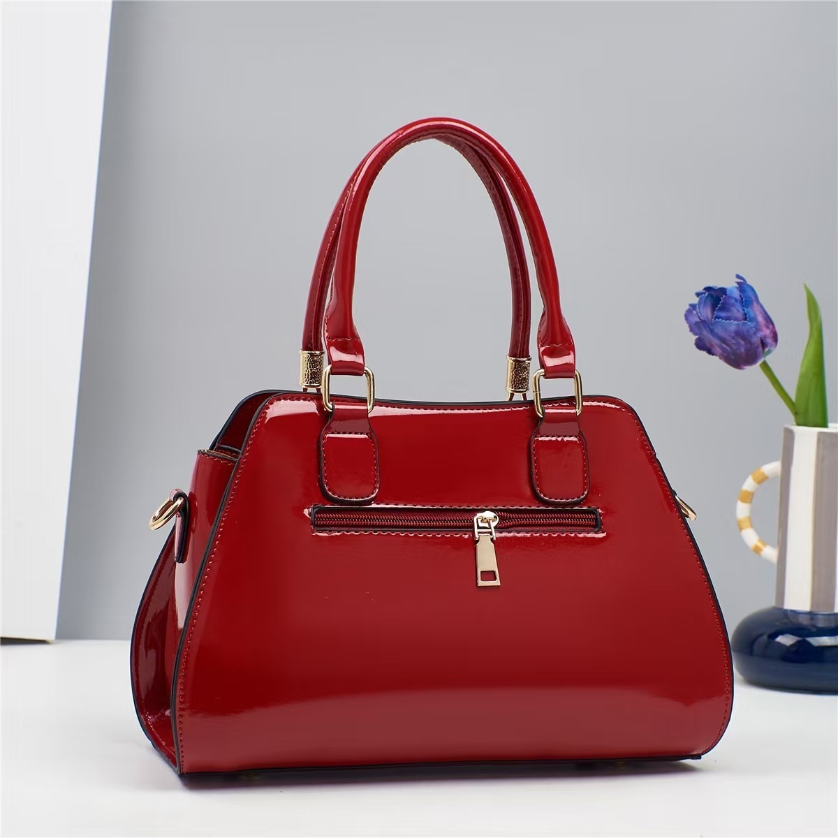 Sac à main fourre-tout décontracté pour femmes imperméable PU conception d'épaule unique doublure en polyester fermeture ouverte élégante dame