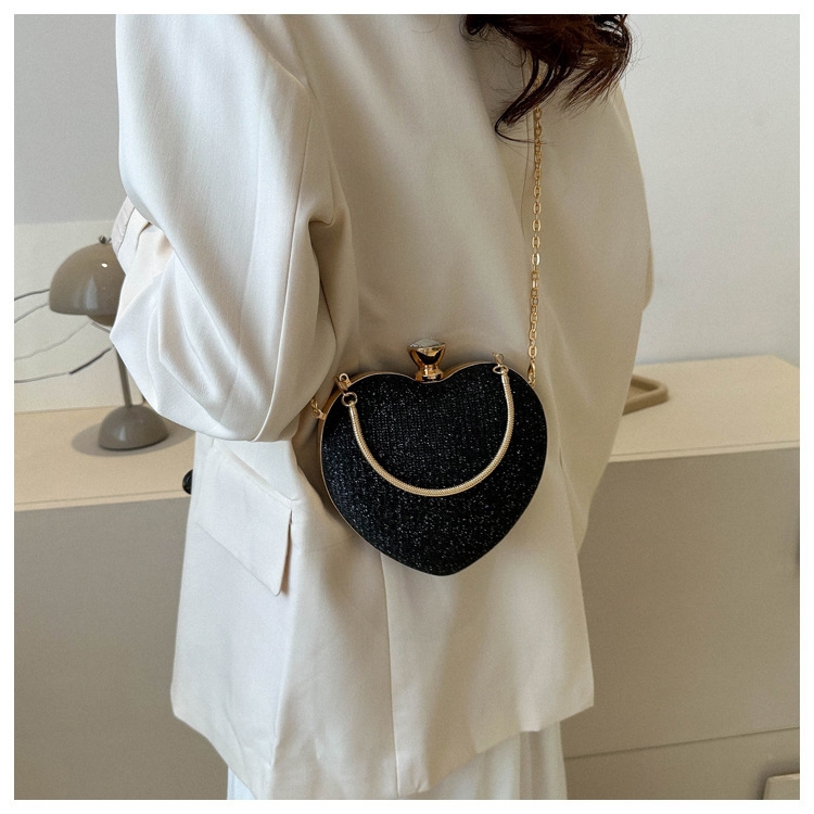 Pochette de dîner à pampilles pour femmes, sac de luxe pour Banquet, robe en métal, polyvalent, en forme de cœur, nouvelle collection