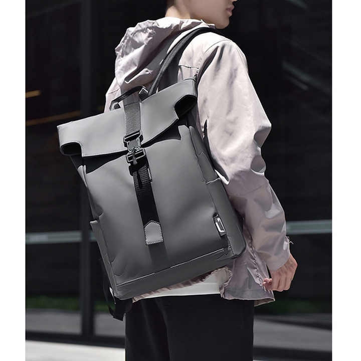 男女通用定制标志PU卷顶笔记本背包防水户外旅行包学生休闲运动大容量批发