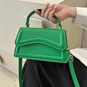 女士时尚白色人造皮革单肩包，带可调节肩带，磁性闭合和时尚手柄 - 适合休闲和正式场合，休闲钱包 - 最小主义设计 - 耐用手柄，单肩包 详情 2