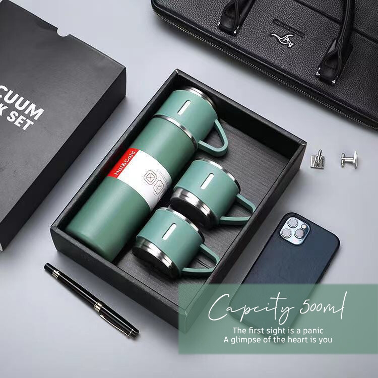 500ml 304 Stainless Steel Double Wall Vacuum Flask Set Insulated Water Bottle With Two Cups Business Father's Day Gift