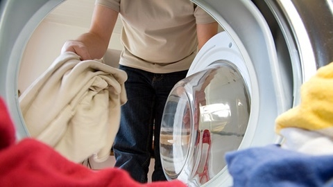 Que faire contre les micro-organismes dans la machine à laver?