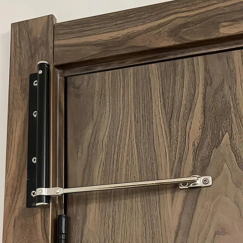 1件不锈钢自动门闭合器，150度开启角度安全弹簧自关闭铰链，可调节速度闭合，自动门顶锁软关，带力臂、螺丝和扳手，适用于住宅使用 商品详情 0