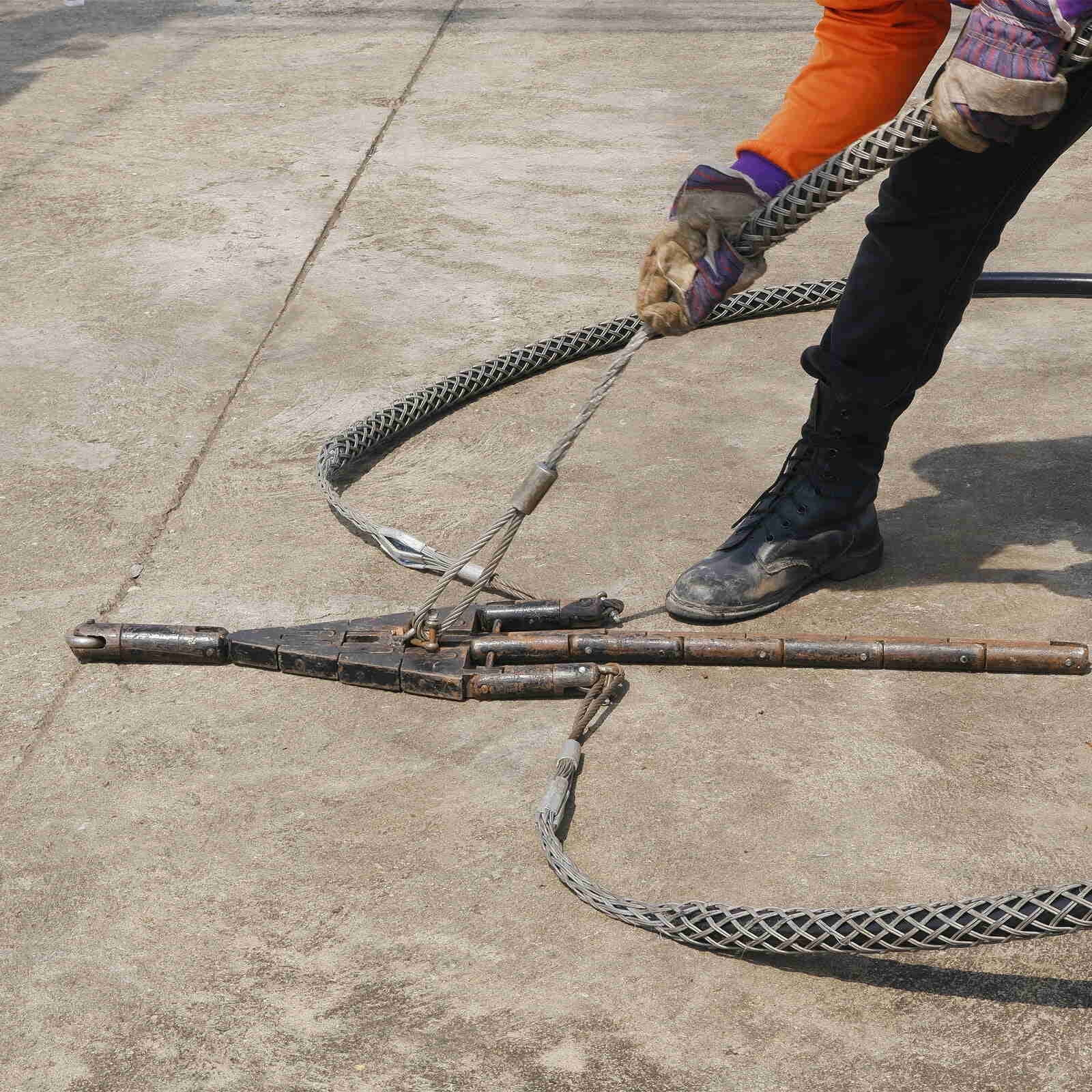 Unique Bargains Cable Pulling Grip 6.6FT Anti-slip Galvanizing Steel for 27-37mm/1.06-1.46 inch Cable(Silver)