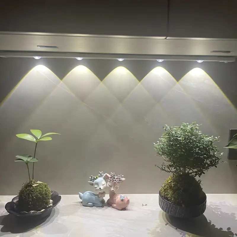 1个现代led感应柜灯,带磁吸usb充电,无线运动检测,超薄纤薄设计,3色可调led,适用于厨房、衣柜、浴室、展示柜的磁吸天花板/墙壁/床头照明——节能智能照明,带运动感应和usb供电操作 商品详情 0