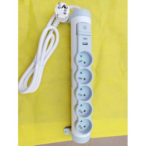 Multiprise - 5 Trous - Antifoudre - Blanc + 1 port USB