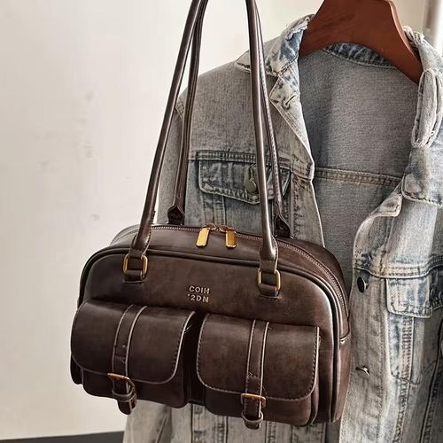 Sac à main bandoulière multipoches marron café pour femme, élégant et polyvalent.