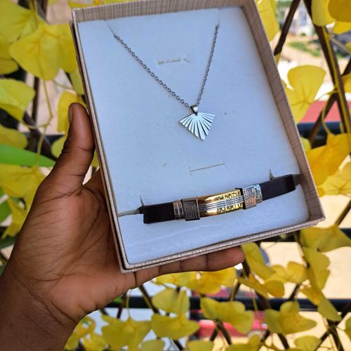 Bijoux chaîne homme simple agenté 2en1 chaîne bracelet pendentif ensemble bijoux accessoire homme inox luxe mode stylé garçon cadeau Homme coffret cadeau anniversaire homme fête pères Saint Valentin Mariage amour cœur