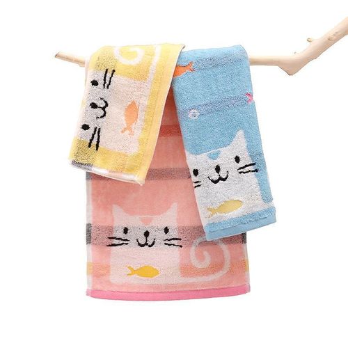 Lot de 3 serviettes pour le visage d'enfants, douces et absorbantes.