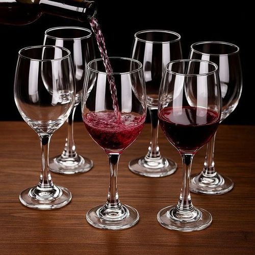 Verres à vin en cristal