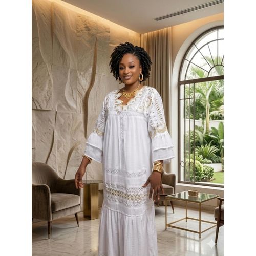 longue robe de soirée ou boubou dentelle blanc