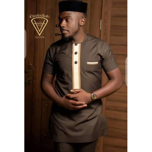 Tunique Homme De Couleur Marron