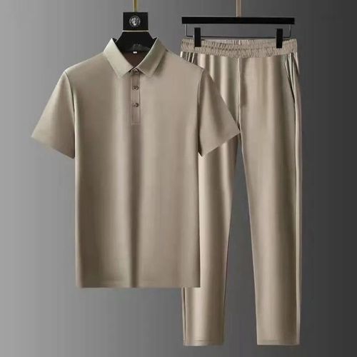T-shirt à manches courtes + Pantalon