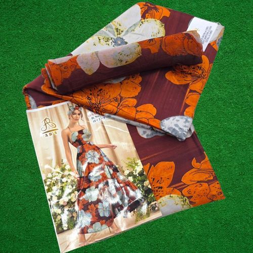 Tissu soie fleuri orange pour femme