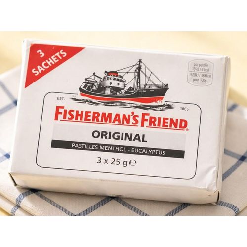 Bonbons pastilles menthol eucalyptus FISHERMAN'S FRIEND, ORIGINAL paquet de 3 sachets.