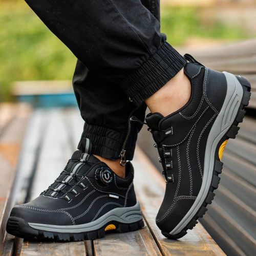 Chaussure de Sécurité Basse à Molette BOA -Semelle Anti-Perforation- Design Sportif et Léger-Noir.