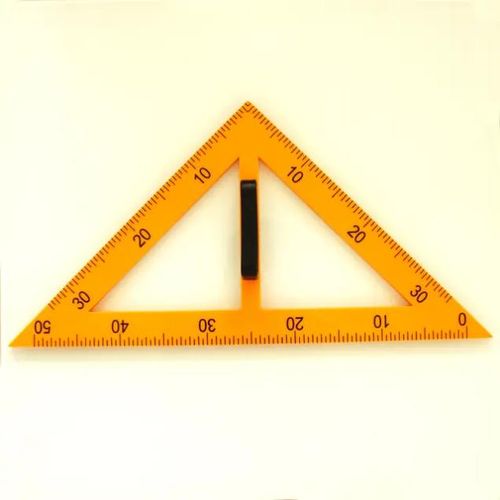 Équerre d'angle isocèle équipement géométrique pédagogiques