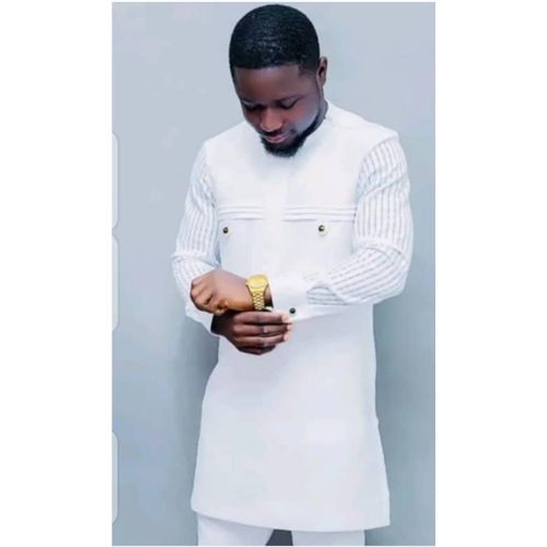 Tunique Homme De Couleur Blanche