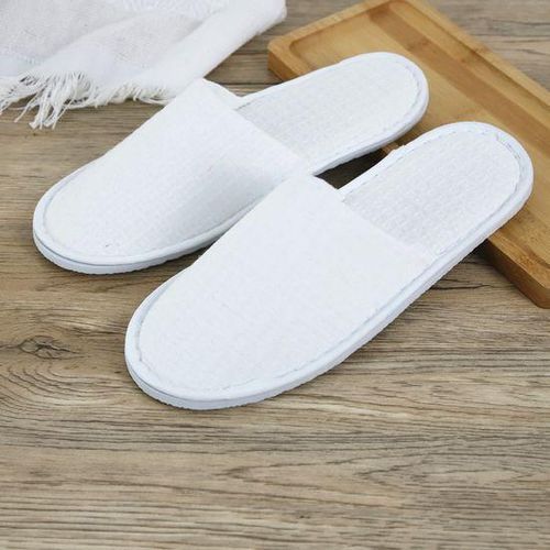 3chaussons éponge, pantoufles hotel, chaussons doux maison, pantoufles spa, chaussons antidérapants, chaussons femme, chaussons homme, chaussons blanc confort
