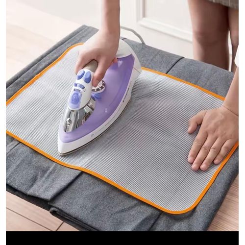 Tapis de Repassage Portable Résistant à la Chaleur – Pliable – Couleur livrée aléatoirement selon disponibilité ( lot 2 )