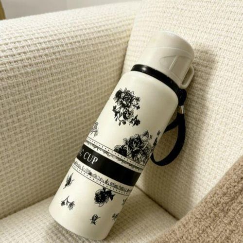 Bouteille d'eau isotherme Flower Cup 800 ml, en acier inoxydable, élégante avec motif floral noir et blanc et bandoulière pratique