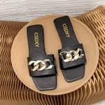 product_image_name-CALLIARA-Mules Plates Femmes Noires à Bout Carré et Chaîne Métallique, Tongues à Bride Unique pour Extérieur, Décontractées, Polyvalentes, Antidérapantes pour la Plage-4