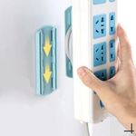 product_image_name-Generic-Support Mural Auto-Adhésif pour Multiprise (Design Coulissant) - Fixation Solide Sous Bureau ou au Mur - Gestion des Câbles, Installation/Retrait Facile-1