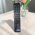 Télécommande universelle pour TV LED  STAR X