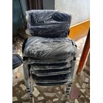5 chaises De visiteurs 