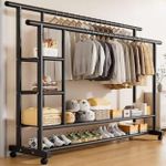 Etaegere de chaussure et vetement