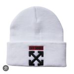 Bonnet blanc en maille côtelée off white 
