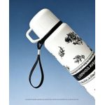 product_image_name-Harajuku Mini-Bouteille d'eau isotherme Flower Cup 800 ml, en acier inoxydable, élégante avec motif floral noir et blanc et bandoulière pratique-7