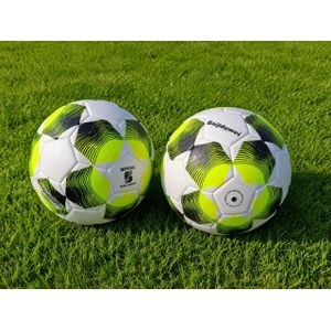 Deux (02) Ballons de football qualité supérieure 